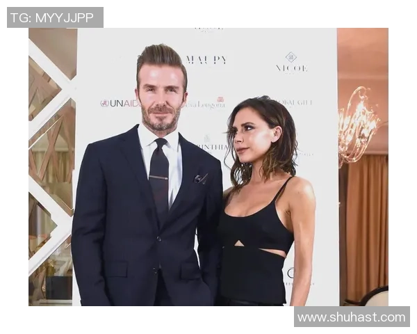 世界足球明星亲密瞬间揭秘他们的爱情与友情接吻背后的故事